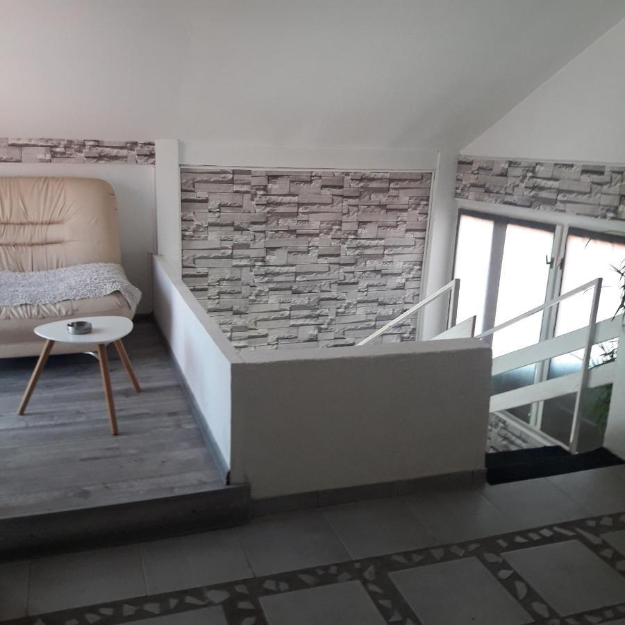 Apartmani Ni Exteriör bild