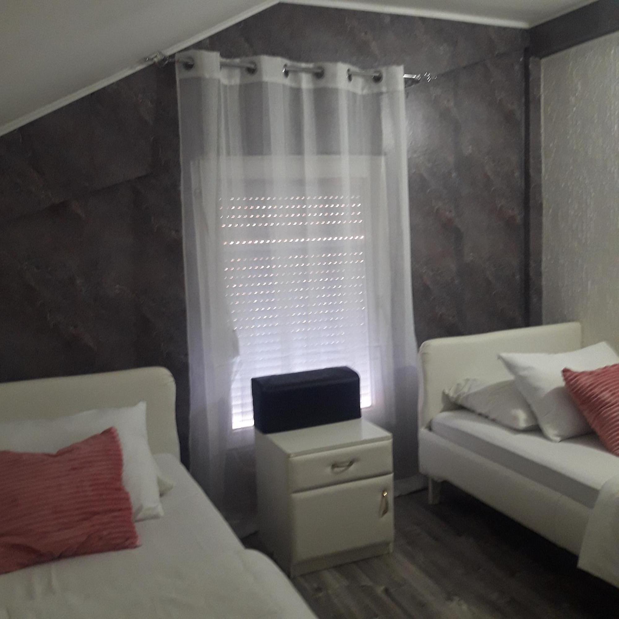 Apartmani Ni Exteriör bild